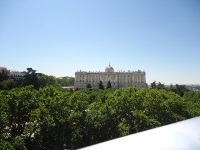 マドリードWootravelling Plaza De Oriente Homtelsアパートメント エクステリア 写真